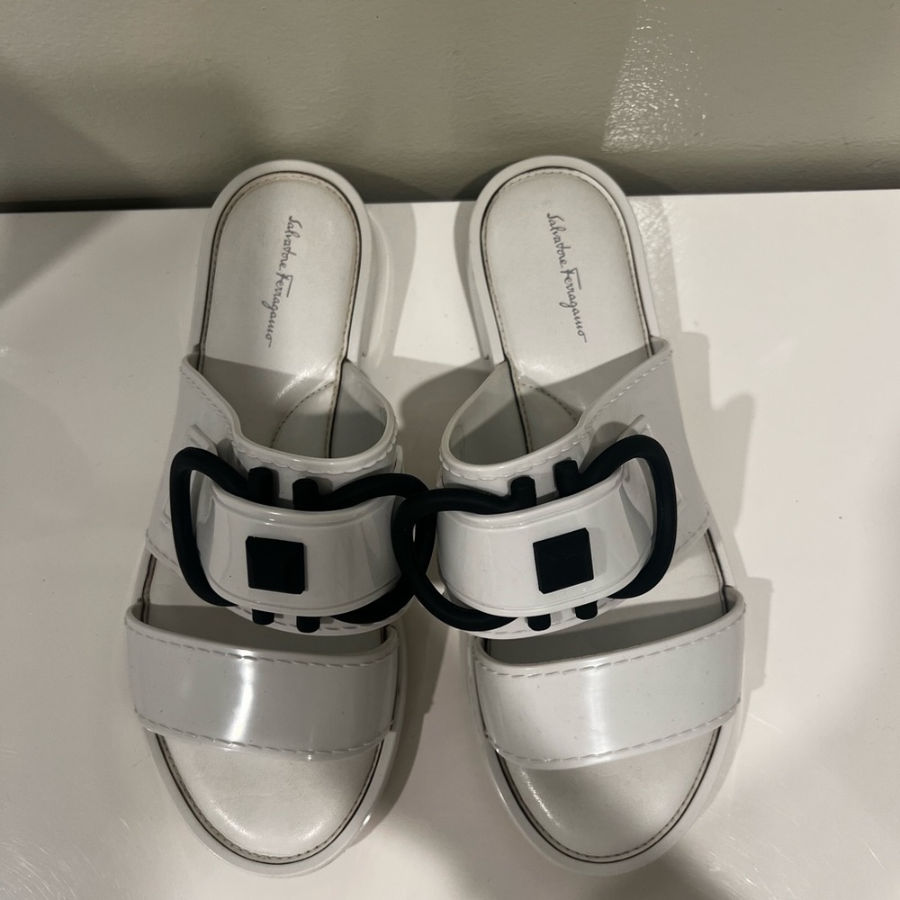 Salvatore Ferragamo, White Taryn Logo Slide Sandels (OPEN TO OFFERS)